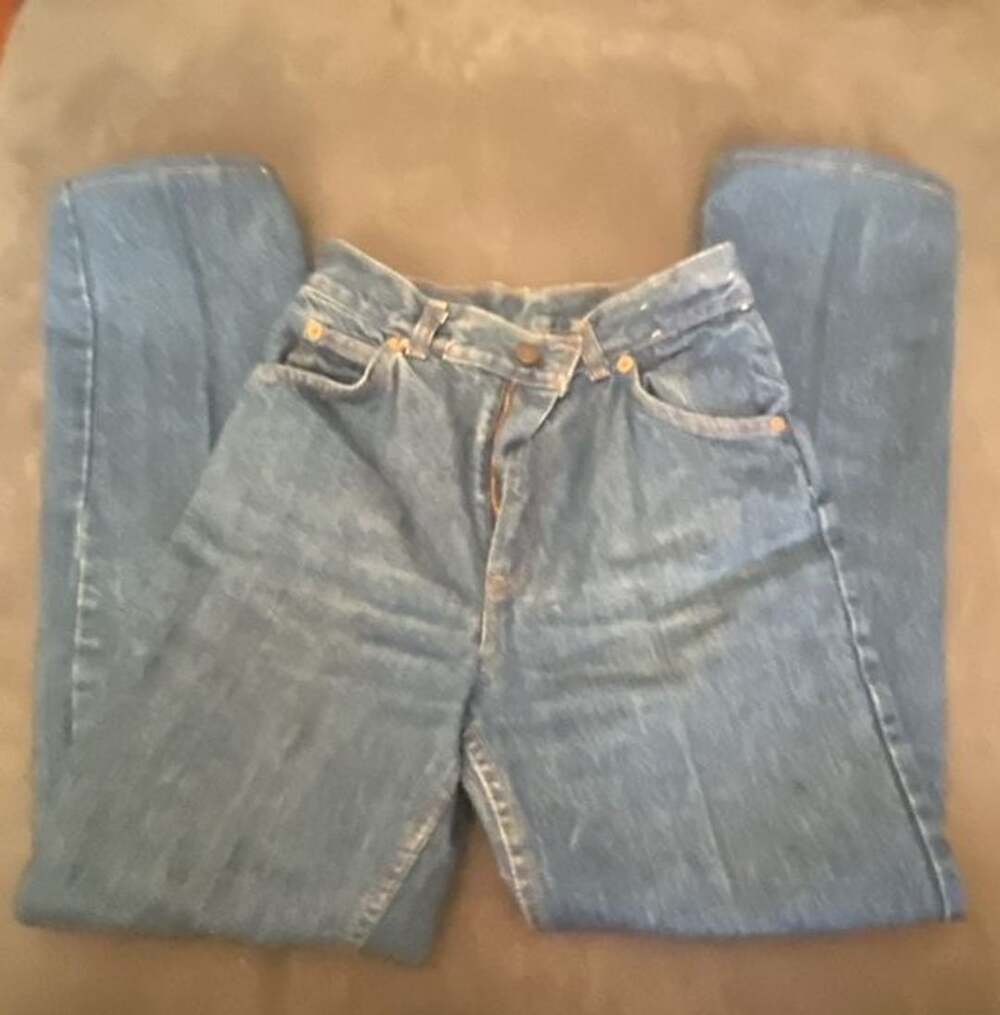 Vintage Levi's High Rise Tapered Jeans